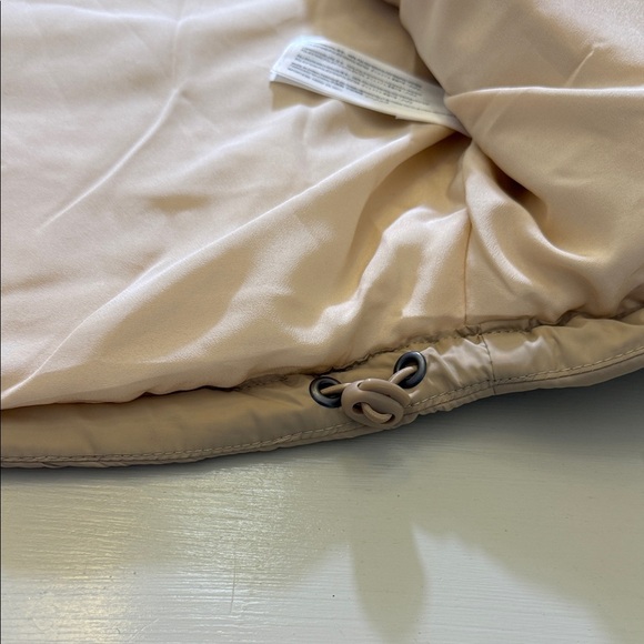 THE FIFTH LABEL Remake Puffer Tan Bomber Jacket Cropped Size Medium - Picture 11 of 14